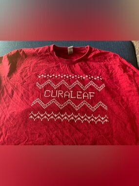 Gildan Red 'Curaleaf' Graphic long sleeve with White Stitch Pattern